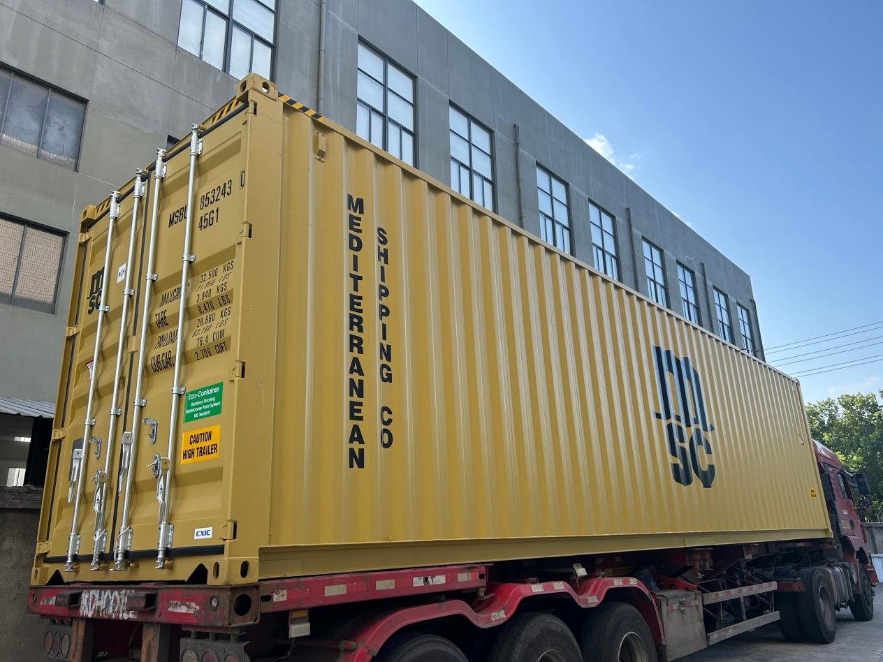 Dental floss export container loaded on a truck