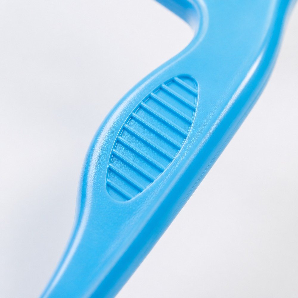 Kids Dental Floss Pick K4 - Slim Blue Handle - close-up detail