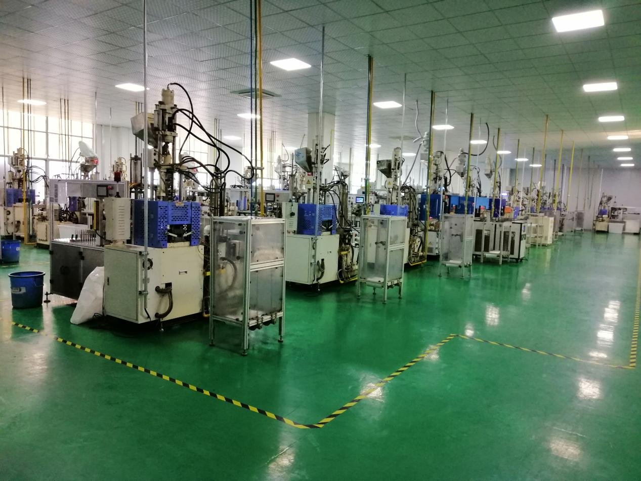 Dental floss production line at the EtsonFloss factory