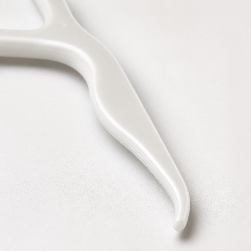 Adult Dental Floss Pick A5 - Deep Curve Handle - close-up detail